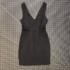 XS Tobi Little Black V-Neck Mini Dress w/Window Waist